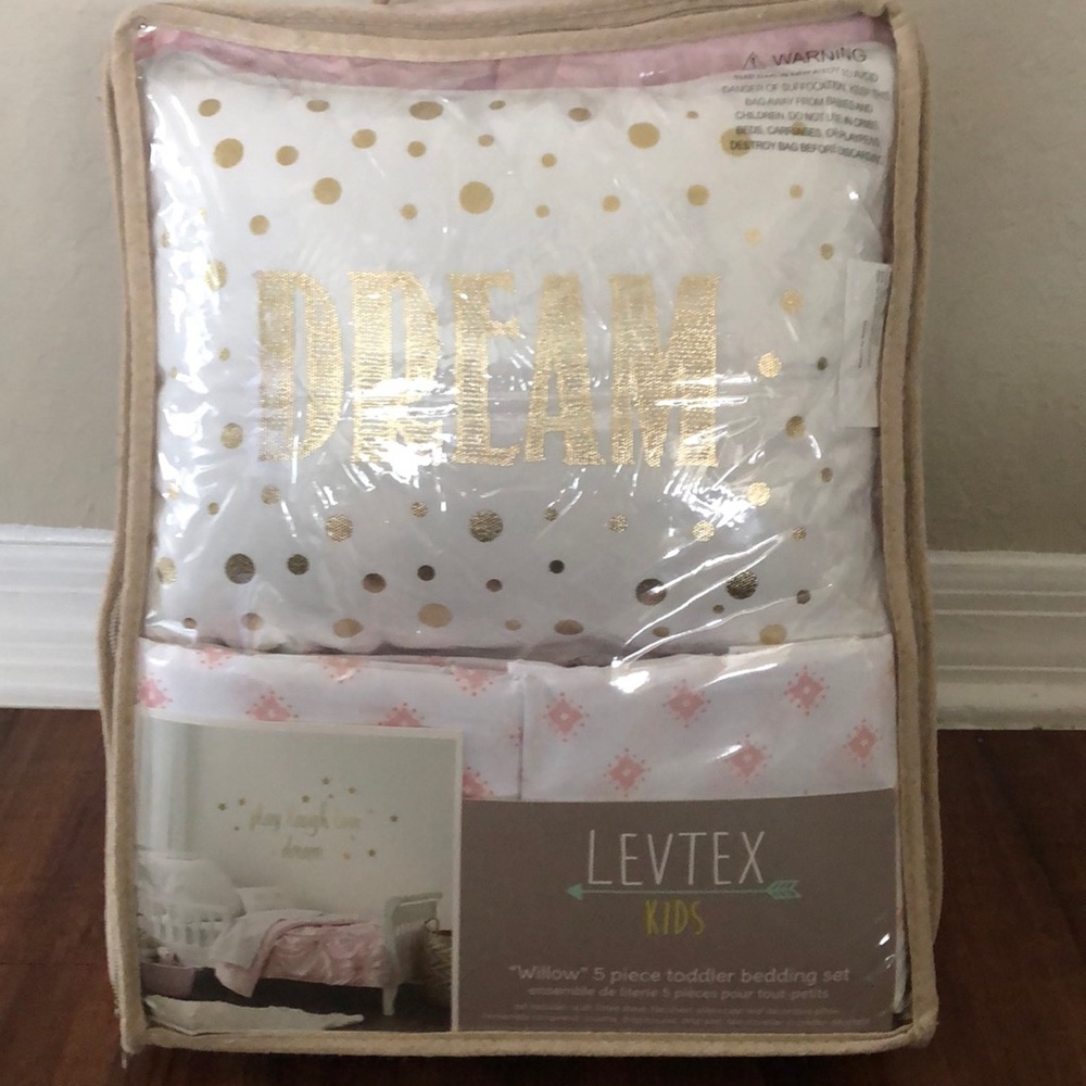 Toddler bedding